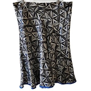 Oscar De La Renta 100% silk geometric black and white mini skirt size 4